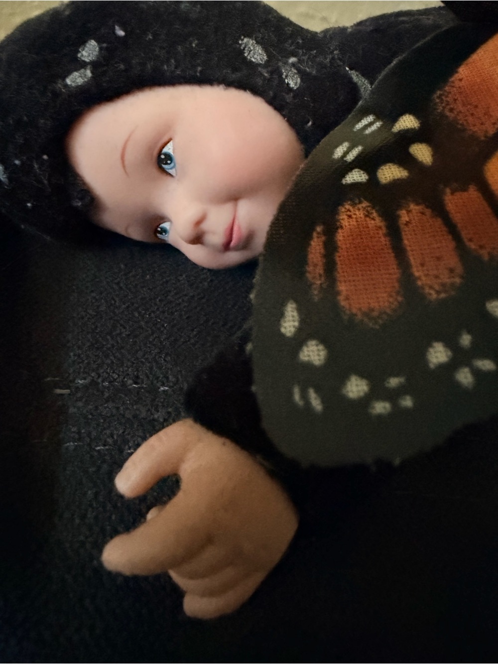 Vintage Anne Geddes Baby Monarch Butterfly Doll from 1997 - Picture 5 of 5